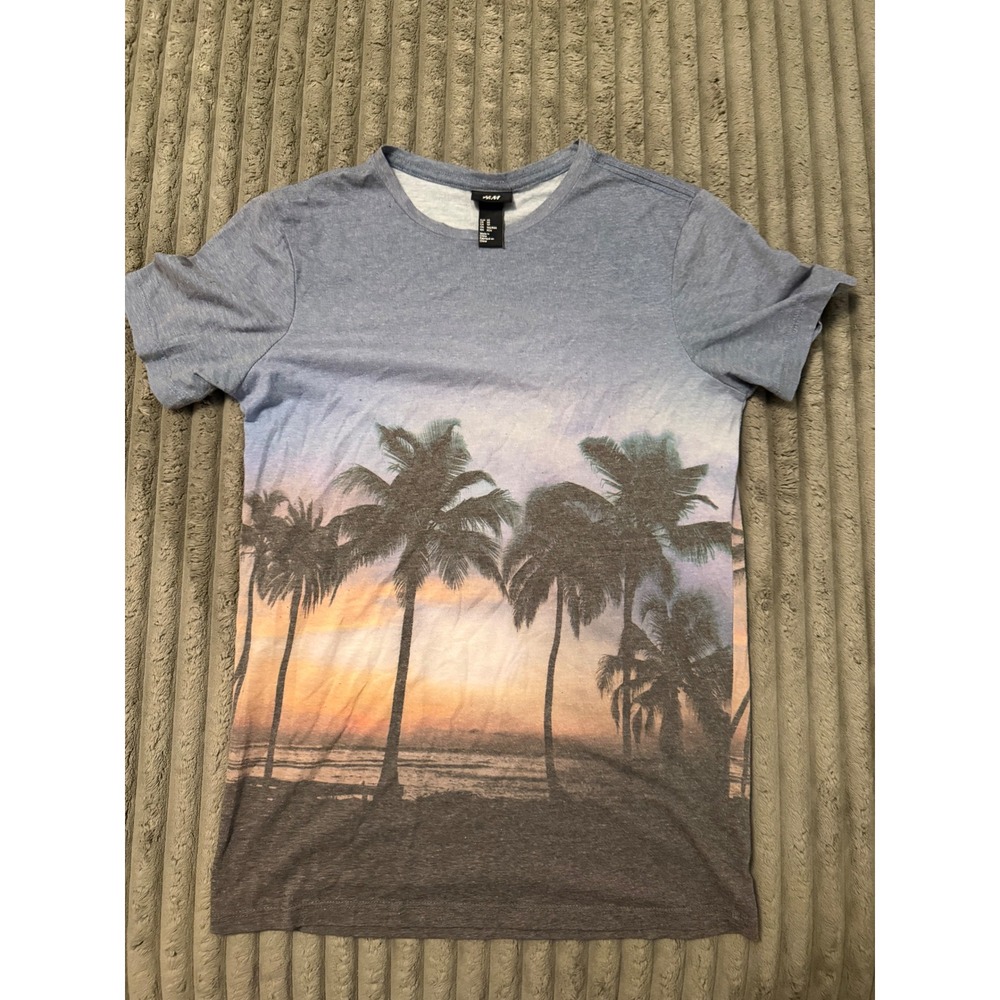 HM Mens XS Blue Tropical Palm Tree Sunset Graphic T-Shirt Short Sleeve Beach Tee